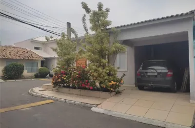 Casa linear,2 quartos, condomínio goden garden, cachamorra