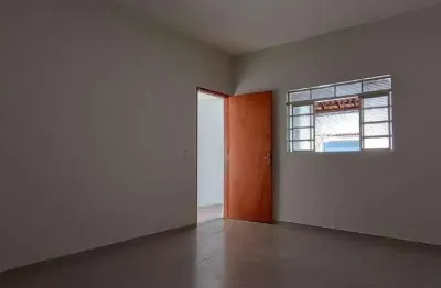 Casa com 3 quartos à venda na rua regina alves dos reis pereira, jardim das figueiras i, hortolândia, 80 m2 por r$ 530.000