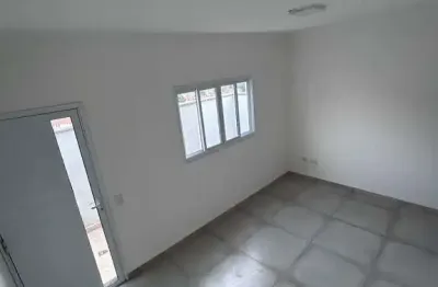 Casa em condomínio fechado com 2 quartos para alugar na Vila Carbone, São Paulo 