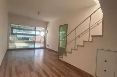 Casa com 3 quartos para alugar na Vila Carolina, São Paulo 