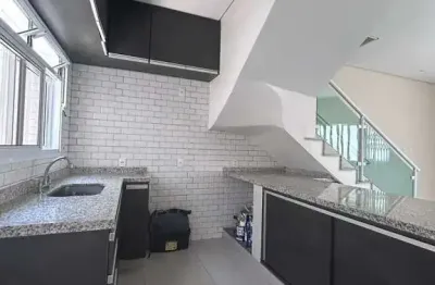 Casa com 2 quartos para alugar na Vila Prado, São Paulo 