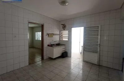 Casa com 2 quartos para alugar na Vila Maria Luisa, São Paulo 