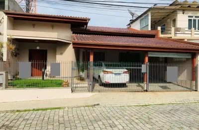 Casa com 4 quartos à venda na escola agrícola, blumenau , 189 m2 por r$ 699.000