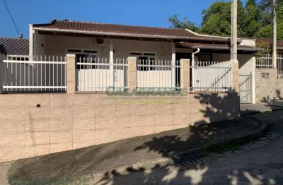 Casa com 3 quartos à venda no itoupava central, blumenau , 151 m2 por r$ 580.000