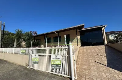 Casa com 5 quartos à venda no itoupava central, blumenau , 216 m2 por r$ 690.000