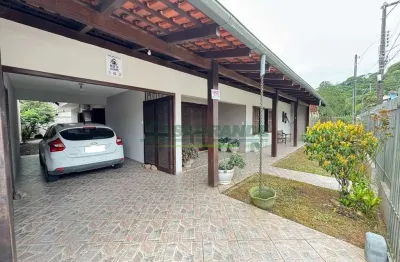 Casa com 4 quartos à venda no garcia, blumenau , 270 m2 por r$ 899.000