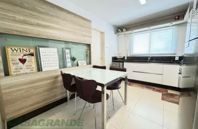 Apartamento com 3 quartos à venda no Velha, Blumenau , 146 m2 por R$ 680.000