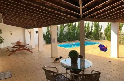 Casa com 3 quartos à venda na Vila Cardia, Bauru 