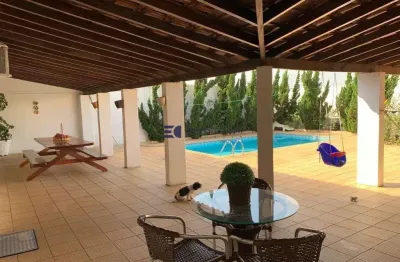 Casa com 3 quartos à venda na Vila Cardia, Bauru 