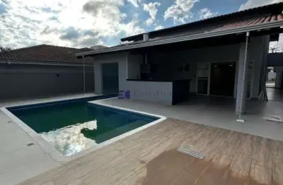 Linda casa para venda com 2 suítes em residencial villaggio ii
