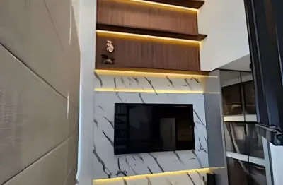 Duplex finamente mobiliado no centro com vaga, raridade