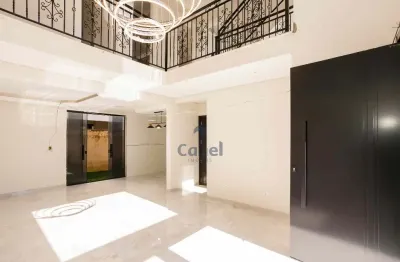 Sobrado com 4 quartos no muito bem localizado no hauer
