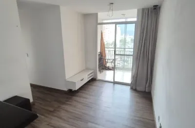Venda apartamento dois quartos. cond. caminhos da barra .