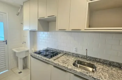 Apartamento desocupado 2 quartos - 1 suíte - novo com armários nunca habitado