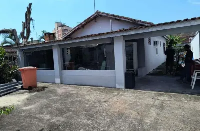 Casa à venda no Centro, Caraguatatuba 