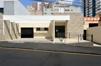 Sala comercial com 7 salas para alugar na Rua Padre João Lux, 669, Centro, Ponta Grossa