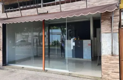 Ponto comercial para alugar na Rua Cleópatra, 248, Voldac, Volta Redonda