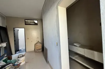 Casa com 3 suíte bairro e closet no bairro  interlago.