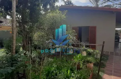 Casa térrea a venda no jardim ipê com amplo quintal e rua sem saída  - cotia.