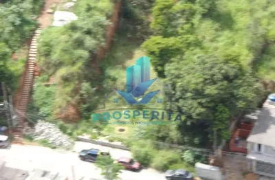 Terreno à venda na Rua Professor Zoe Pereira Beniamino, Jardim Leonor, Cotia