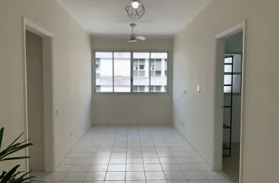 Apartamento reformado para locação: conforto total e localização imbatível!