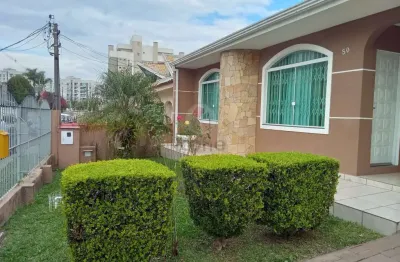 Casa com 3 quartos à venda na rua capitão tenente maris de barros, 80, portão, curitiba, 169 m2 por r$ 929.000