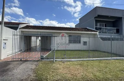 Casa com 4 quartos à venda na rua berta klemtz, 545, fazendinha, curitiba por r$ 850.000