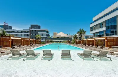 Apartamento com  2 suítes em jurerê internacional - florianópolis - sc