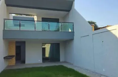 Imóvel para venda possui 180 metros quadrados com 5 quartos