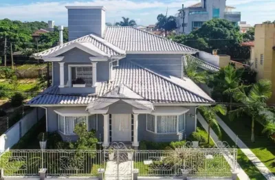 Casa com 4 quartos à venda na rua dos tubarões, 372, ingleses do rio vermelho, florianópolis por r$ 2.325.000