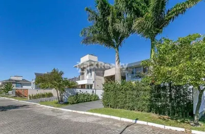 Casa com 2 quartos à venda na rua camarinhas, 111, campeche, florianópolis por r$ 2.500.000