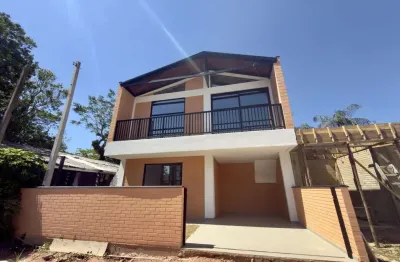 Casa com 2 quartos à venda na Avenida Brasilia, 341, Coroados, Guaratuba