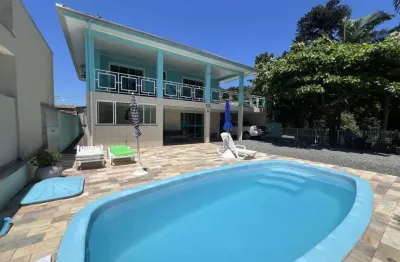 Casa para temporada em guaratuba, estoril, 4 dormitórios, 2 suítes, 2 banheiros, 3 vagas
