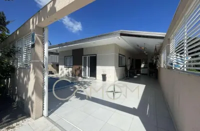 Casa para temporada em guaratuba, brejatuba, 3 dormitórios, 1 suíte, 2 banheiros, 2 vagas