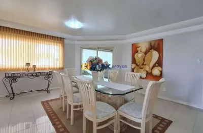 Amplo apartamento à venda com 4 quartos (2 suítes), Centro, Itajaí