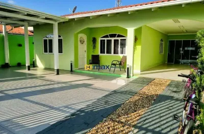 Excelente casa averbada com 3 dormitórios (1 suíte) e piscina, cordeiros, itajaí
