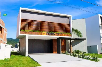 Excelente casa ampla, alto padrão com 3 suítes (1 master), santa regina, camboriú