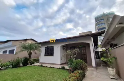 Casa mobiliada com 3 dormitórios (1 suíte), à venda no bairro cordeiros em itajaí