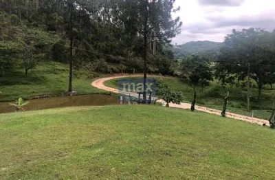Excelente sítio com 355.920 m² de área total, brilhante, itajaí