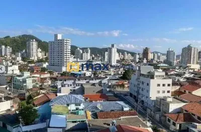 Apartamento semi mobiliado com 2 dormitórios (1 suíte), centro, itajaí