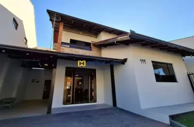 Casa ampla, semi mobiliada com 3 quartos (2 suítes) à venda no bairro dom bosco em itajaí