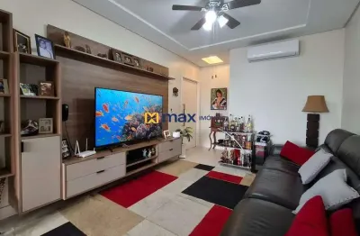 Amplo apartamento semi mobiliado com 2 suítes à venda no bairro centro em itajaí