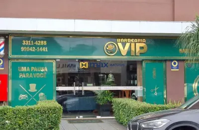 Excelente loja térrea com vitrine à venda no bairro centro em itajaí