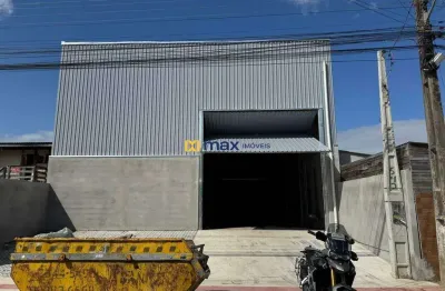 Galpão com aproximadamente 177m². bairro portal ii (espinheiros), itajaí