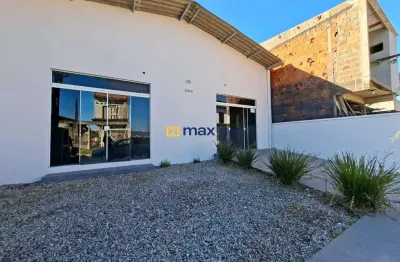 Galpão com aproximadamente 142m². barirro santa regina, itajaí