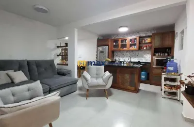 Casa ampla com 3 quartos (1 suíte) à venda no bairro Dom Bosco em Itajaí