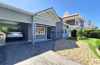 Casa ampla, semi mobiliada com 3 quartos (1 suíte) à venda no bairro Cordeiros em Itajaí