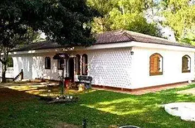 Casa com 5 quartos para alugar no Três Montanhas, Osasco 