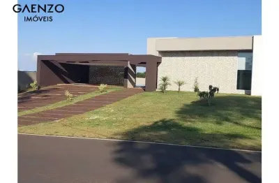 Casa em condomínio fechado com 3 quartos à venda no Centro, Avaré 