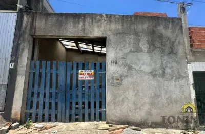 Casa com 3 quartos para alugar no jardim horto do ipê, itaquaquecetuba  por r$ 1.100